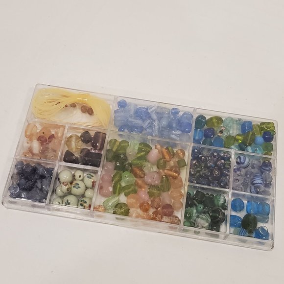 The Beadery Bead Elements box- Fancy Glass Beads-Jewelry Making-DIY-Preowned - Picture 5 of 5